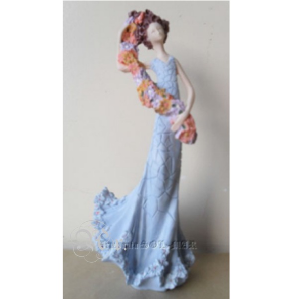 Chica Gaudi 20 Cm. Marmolina 6113